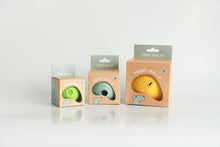 Load image into Gallery viewer, Treat Ball