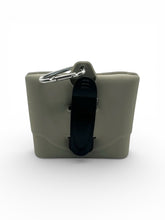 Load image into Gallery viewer, Silicone Dog Treat Pouch